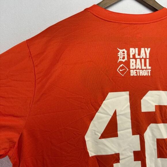 Detroit Tigers Shirt Men's XL Orange Tiny Graphic Foundation Charity Lightweight - Picture 7 of 9